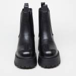 Ботинки челси из кожи черного цвета с подкладкой из натурального меха.